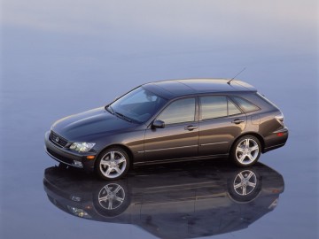 Lexus IS 300 SportCross - Jedyne kombi w historii marki